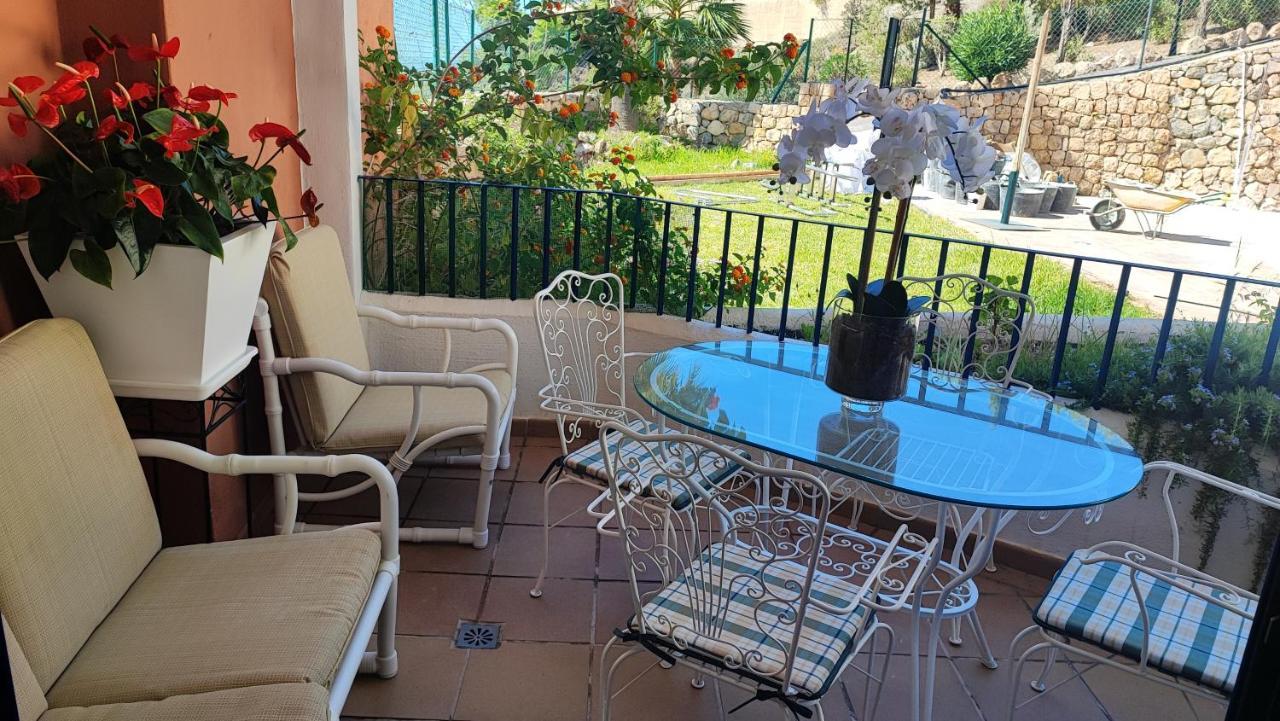 Vista Bahia Con Piscinas, Parking Y Terraza Apartman La Herradura  Kültér fotó