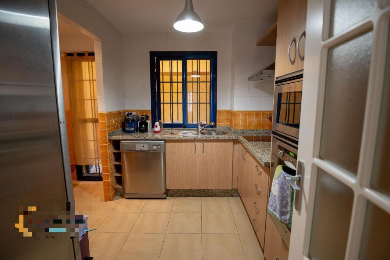 Vista Bahia Con Piscinas, Parking Y Terraza Apartman La Herradura  Kültér fotó